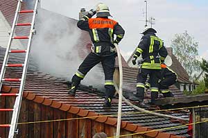 Brand eines Gartenhauses
Foto:Heiko Rost FFW Dachsbach