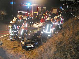 Verkehrsunfall bei Emskirchen;Foto:KBI R. Neumeister