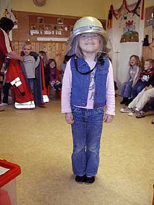 Brandschutzaufklärung im Schlosskindergarten am 09.06.2005;Foto:Schmidt