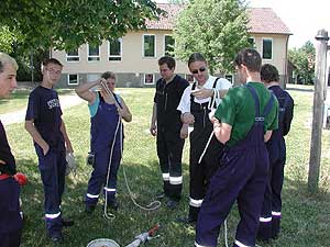 bung Jugendgruppe am 24.06.2005 in Diebach - Übung aller Neustädter Feuerwehranwärter;Foto:Schmidt